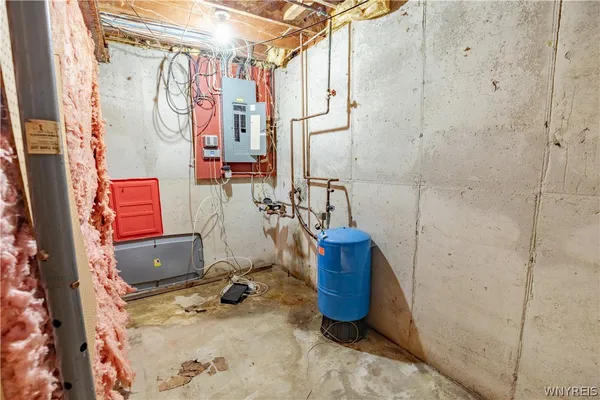 $250,000 | 95 Cook Road, East Aurora, NY 14052