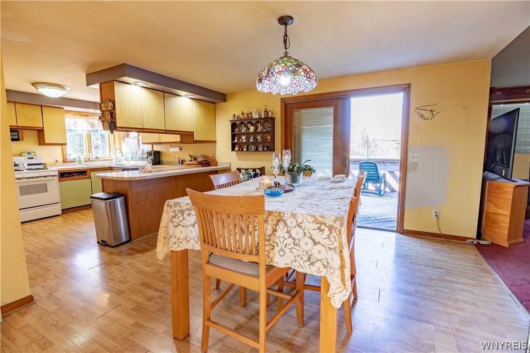 95 Cook Road East Aurora, NY 14052 - Photo 40 of 48