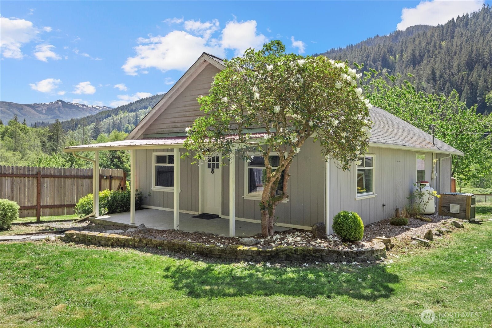 4515 Park Road Sedro-Woolley, WA 98284 - Photo 1 of 30 Gallery Image 1