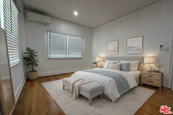 $3,495 | 856 South Gramercy Place, Los Angeles, CA 90005