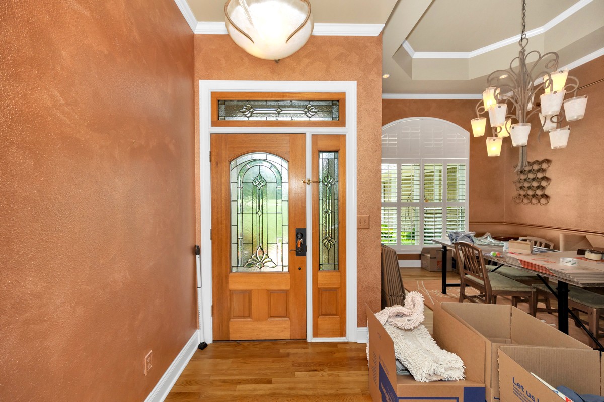 332 Riverfront Road Rogersville, AL 35652 - Photo 2 of 52 a view of a livingroom with furniture and windows