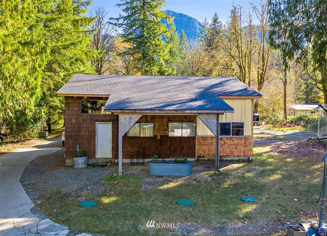 46020 Southeast Edgewick Road North Bend, WA 98045 - Photo 23 of 24 a view of a house with backyard