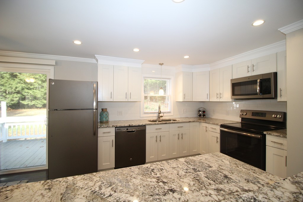 20 Willis Road Phillipston, MA 01331 - Photo 10 of 30