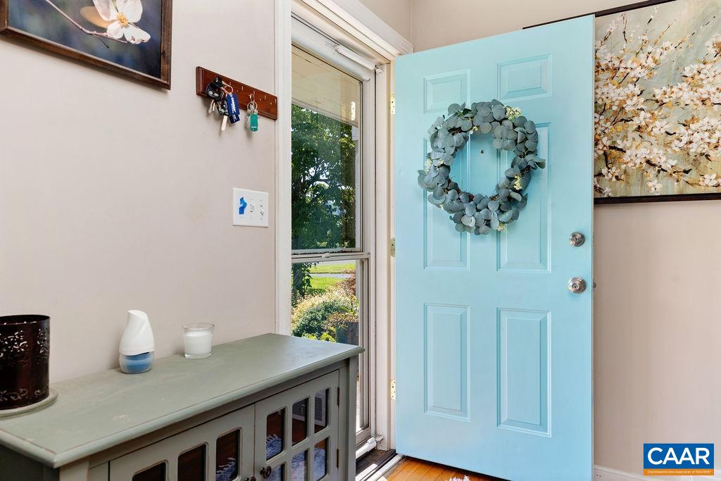 218 Robin Road Waynesboro, VA 22980 - Photo 15 of 40 Gallery Image 15