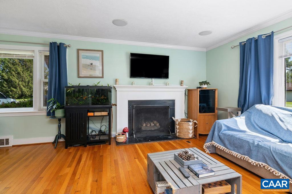 218 Robin Road Waynesboro, VA 22980 - Photo 19 of 40 Gallery Image 19