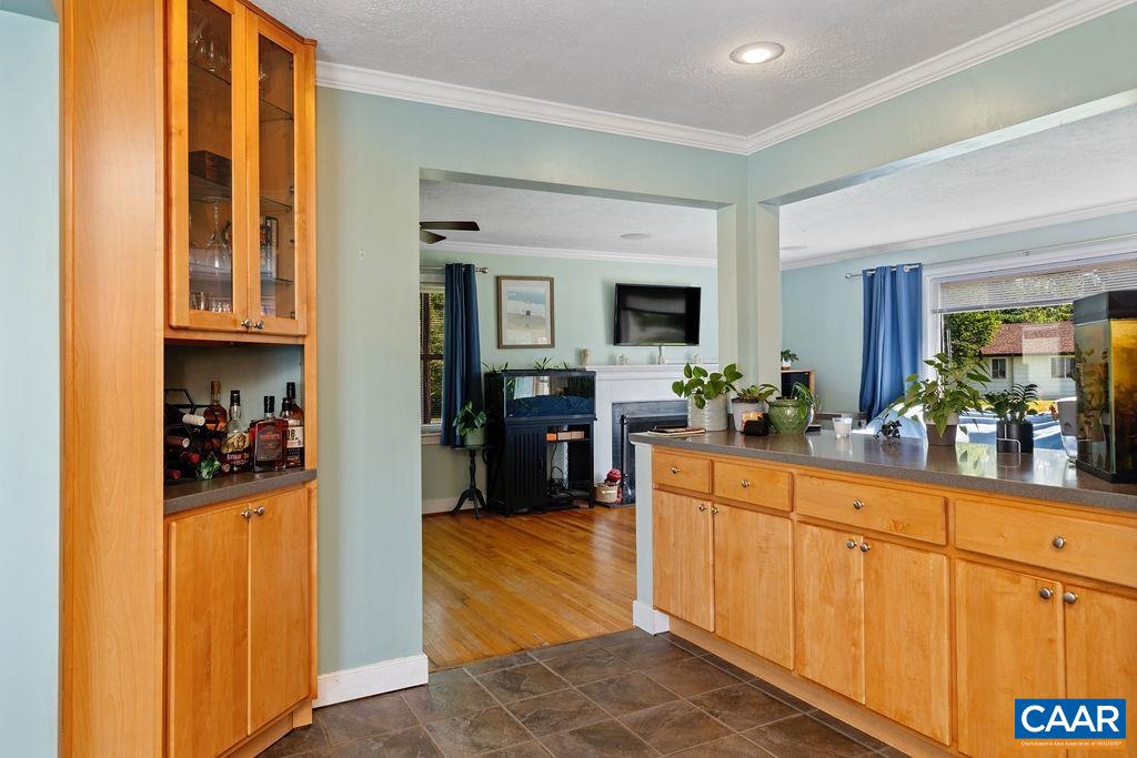 218 Robin Road Waynesboro, VA 22980 - Photo 27 of 40 Gallery Image 27