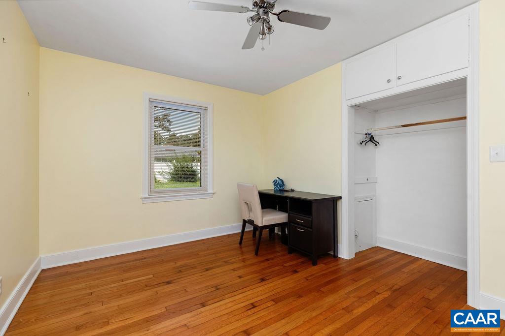218 Robin Road Waynesboro, VA 22980 - Photo 34 of 40 Gallery Image 34