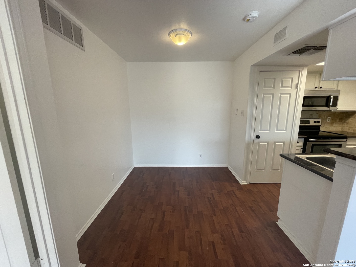 11610 Vance Jackson Road, Unit 104 San Antonio, TX 78230 - Photo 5 of 13