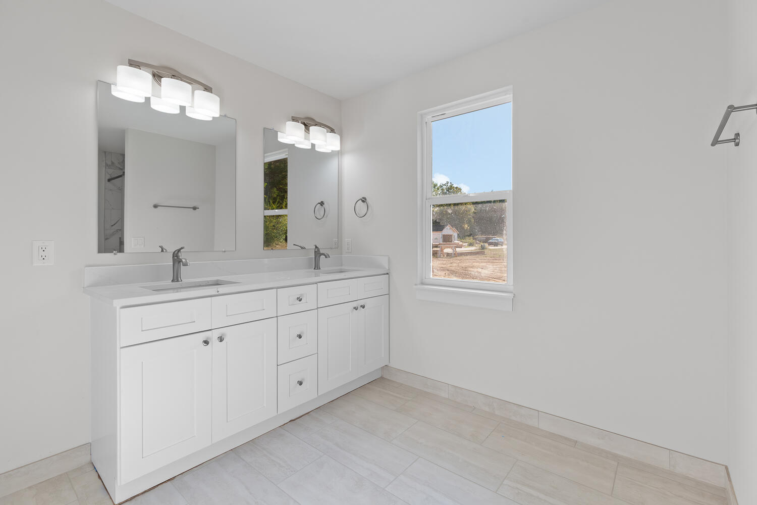 2511 Clinton Way Jackson, MI 49201 - Photo 13 of 37 2020 Green Acres Dr - 1031