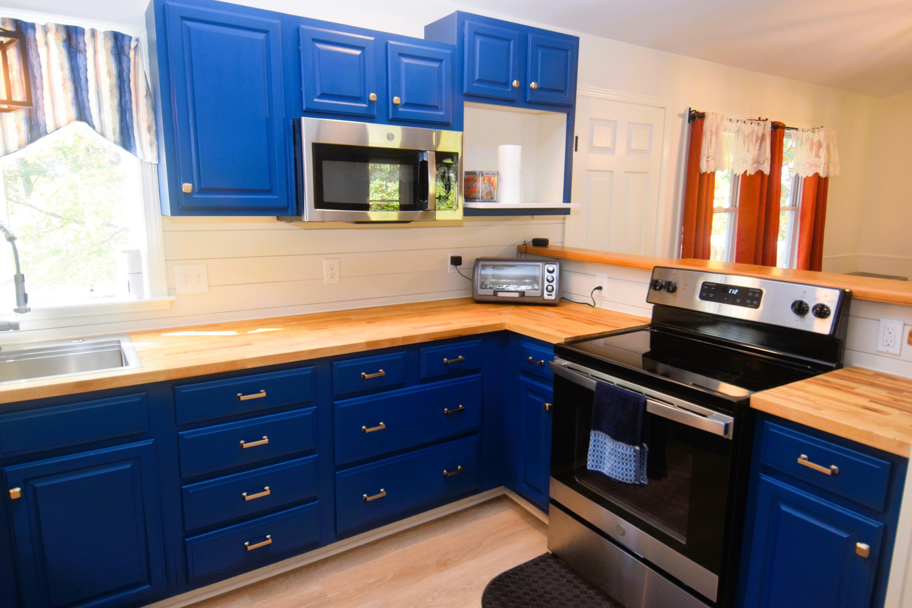 423 East River Road Skowhegan, ME 04976 - Photo 6 of 49 Kitchen
