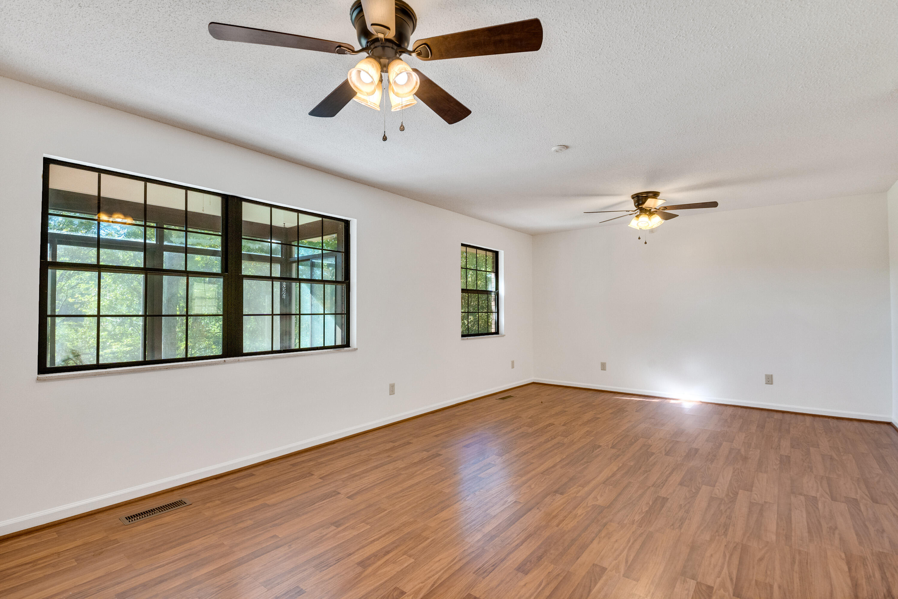 6061 Browntown Road Chattanooga, TN 37415 - Photo 6 of 40 6061-Browntown-Rd-6