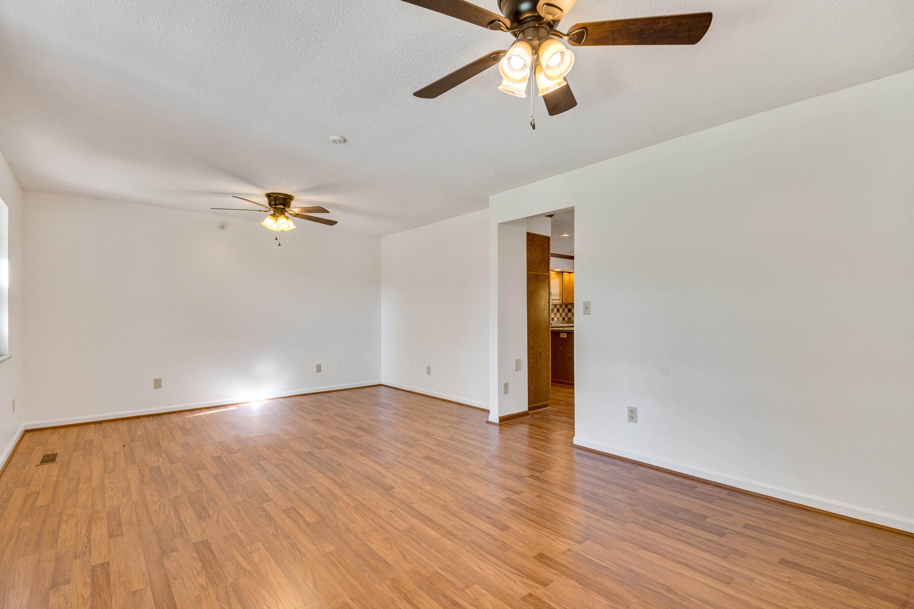 6061 Browntown Road Chattanooga, TN 37415 - Photo 7 of 40 6061-Browntown-Rd-7
