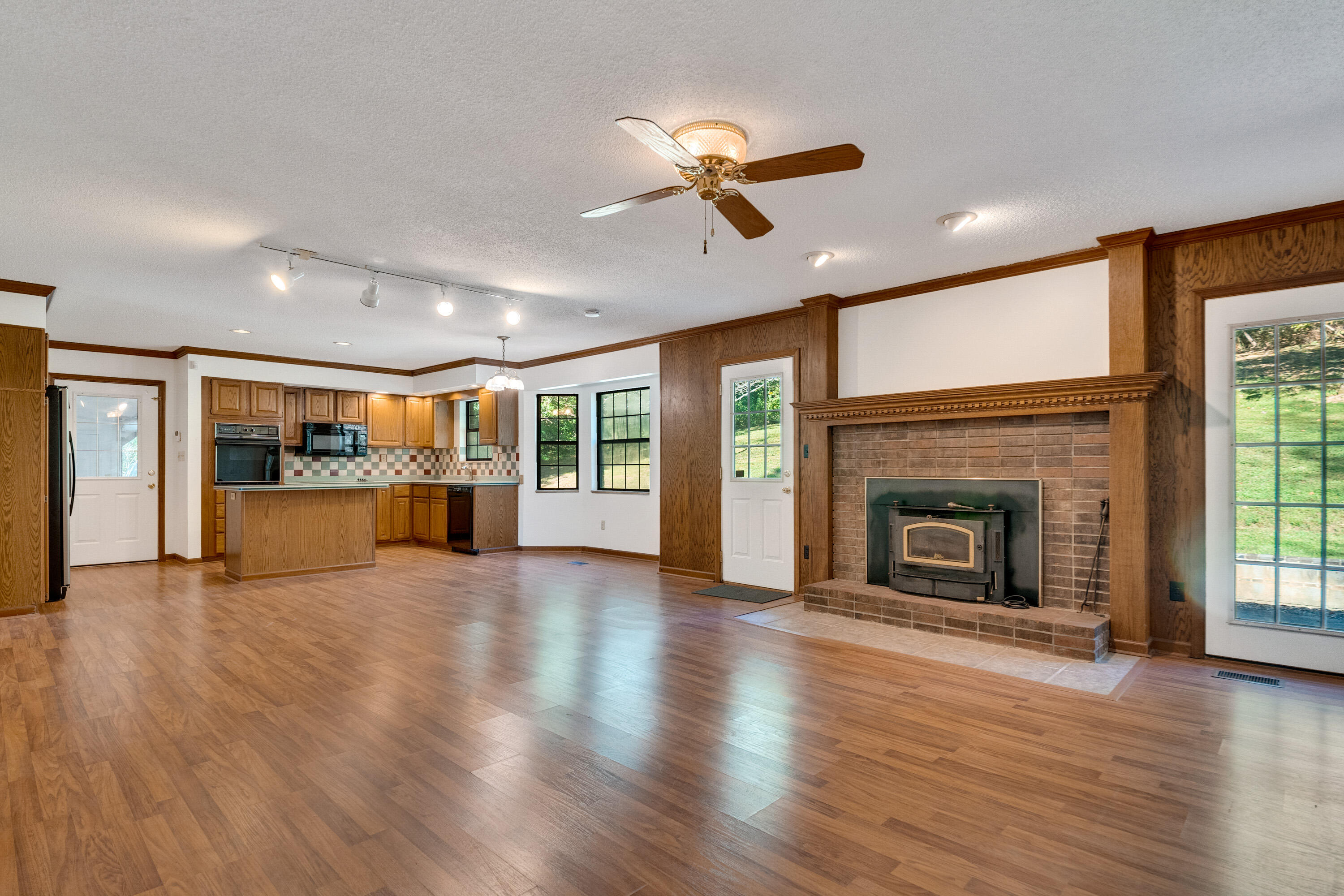 6061 Browntown Road Chattanooga, TN 37415 - Photo 8 of 40 6061-Browntown-Rd-9