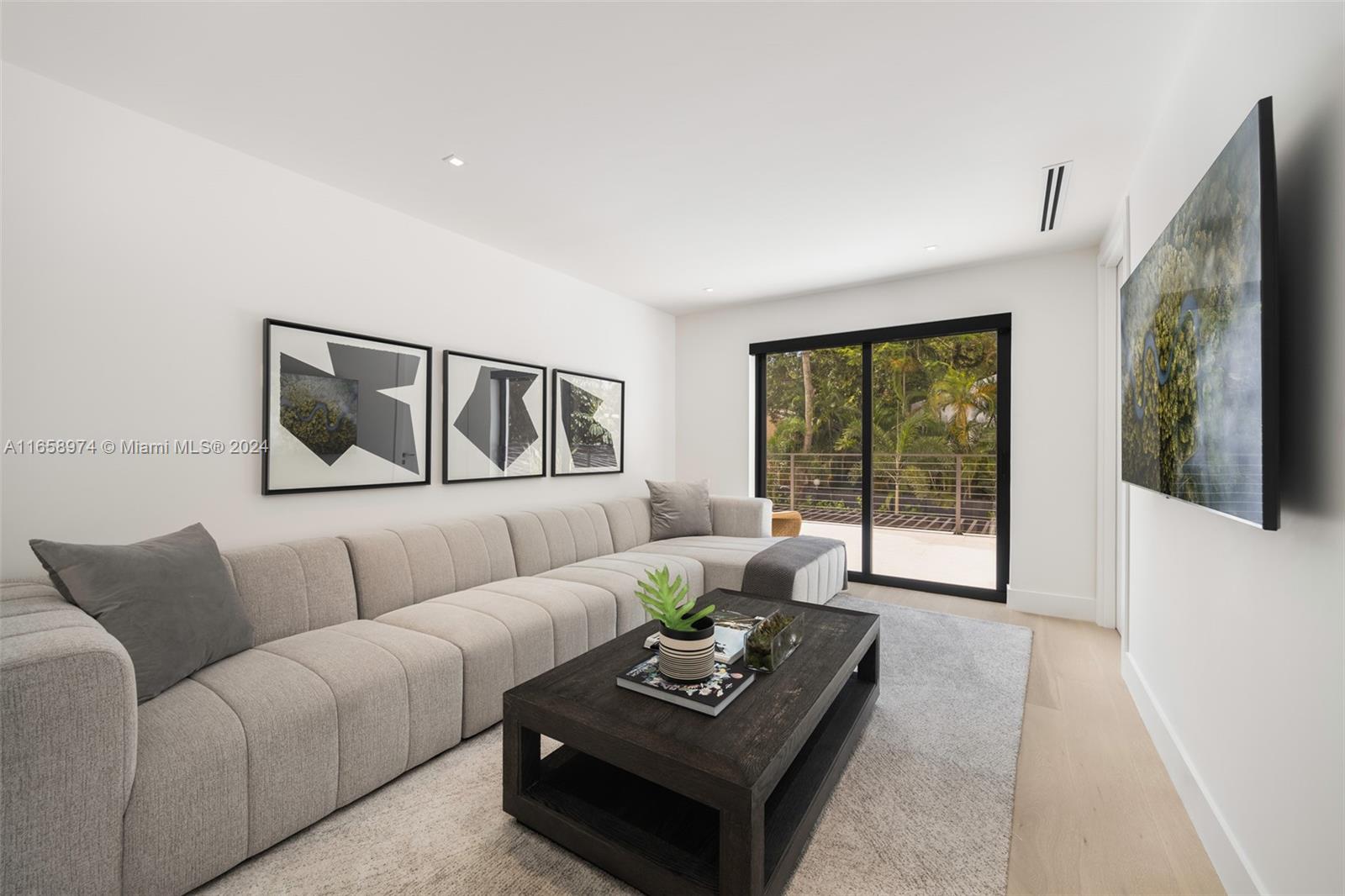 1830 Opechee Drive Miami, FL 33133 - Photo 13 of 29