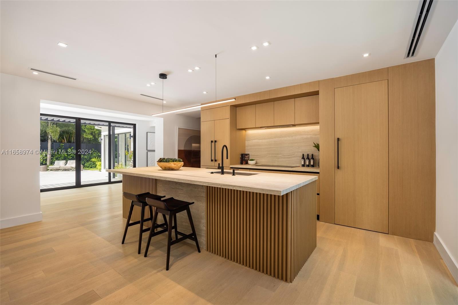 1830 Opechee Drive Miami, FL 33133 - Photo 5 of 29