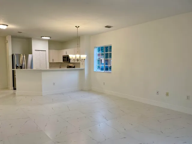 a close view of sink and tap