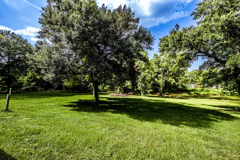 $298,000 | 1797 State Highway 30, Huntsville, TX 77320