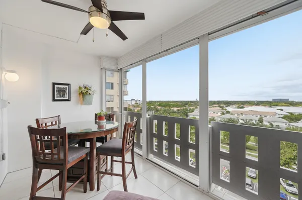 $165,000 | 4330 Hillcrest Drive, Unit 804, Hollywood, FL 33021