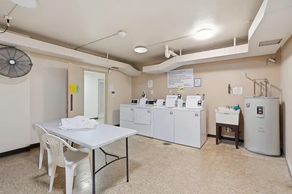 $165,000 | 4330 Hillcrest Drive, Unit 804, Hollywood, FL 33021