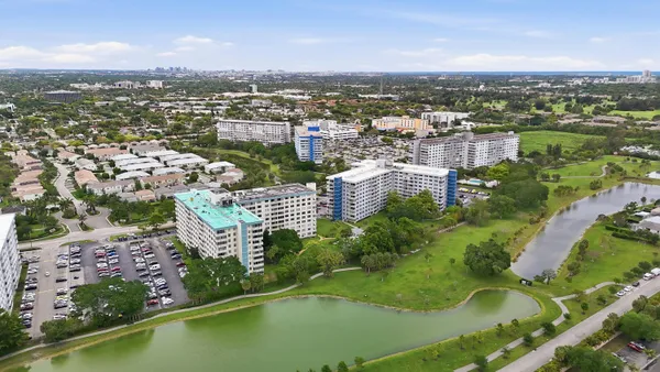 $165,000 | 4330 Hillcrest Drive, Unit 804, Hollywood, FL 33021