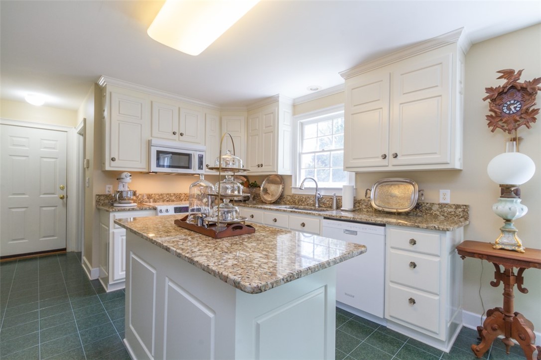 103 Creekside Court Anderson, SC 29621 - Photo 13 of 43 Gallery Image 13