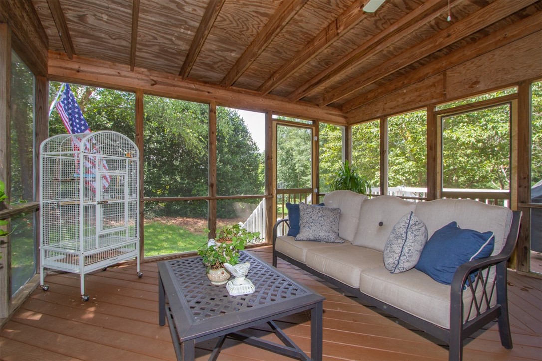 103 Creekside Court Anderson, SC 29621 - Photo 32 of 43 Gallery Image 32