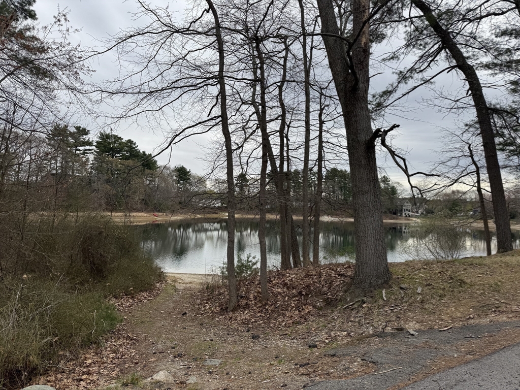47 Kingsbury Road Norfolk, MA 02056 - Photo 28 of 33