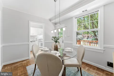 $425,000 | 1401 South Edgewood Street, Unit 498, Arlington, VA 22204