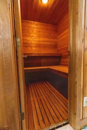 $1,390,000 | 232 North Central Avenue, Duluth, MN 55807