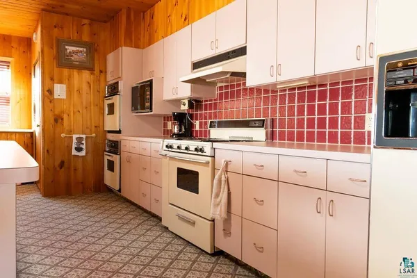 $1,390,000 | 232 North Central Avenue, Duluth, MN 55807