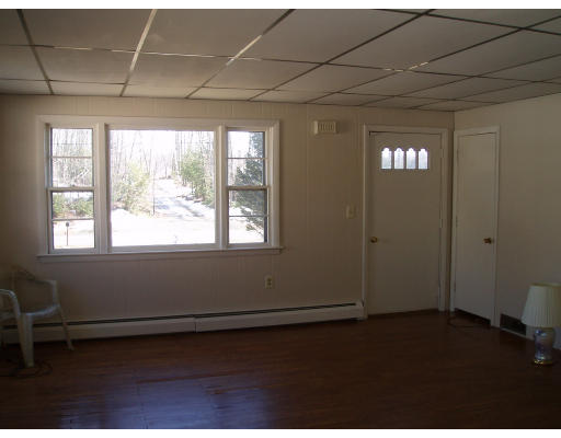 8 East River Road Chester, MA 01050 - Photo 4 of 10