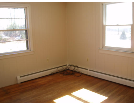 8 East River Road Chester, MA 01050 - Photo 5 of 10