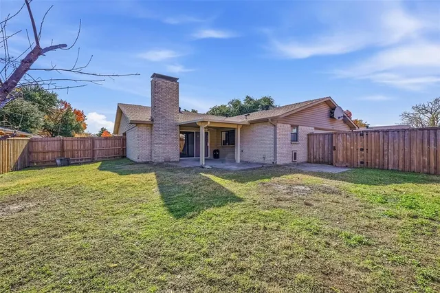 $2,550 | 1519 Cherokee Trail, Plano, TX 75023