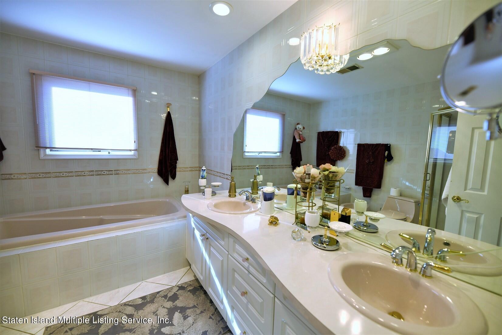 76 Nicole Loop Staten Island, NY 10301 - Photo 23 of 46 No.23