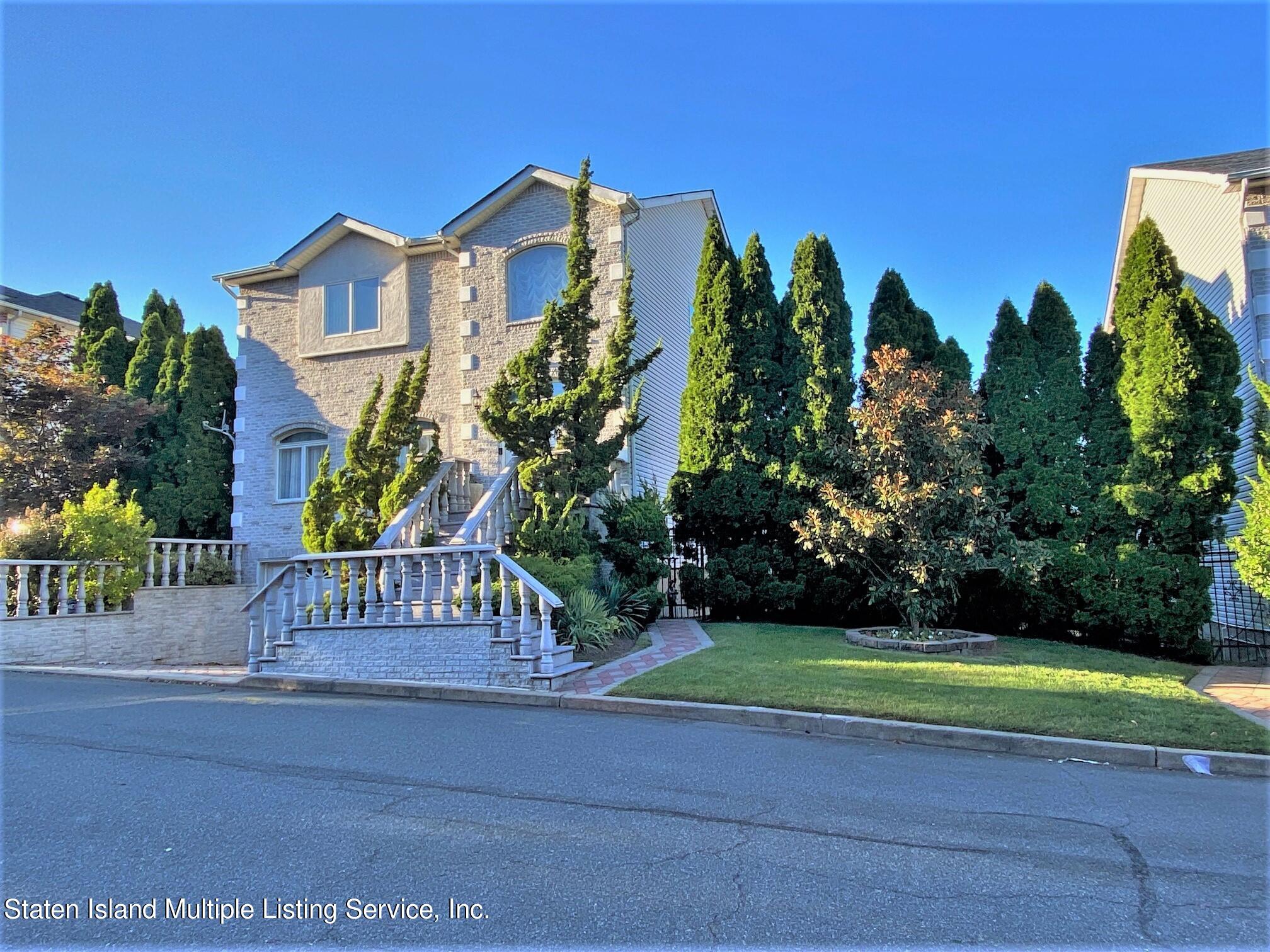 76 Nicole Loop Staten Island, NY 10301 - Photo 3 of 46 No.3