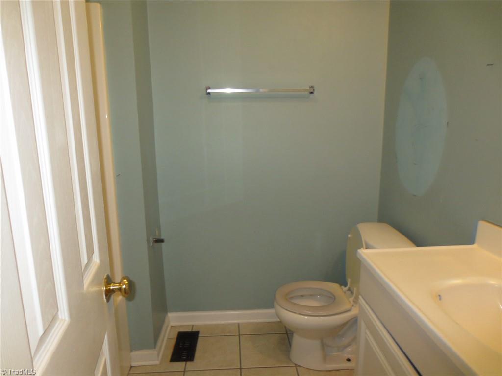 811 Carter Street High Point, NC 27260 - Photo 8 of 10 Gallery Image 8