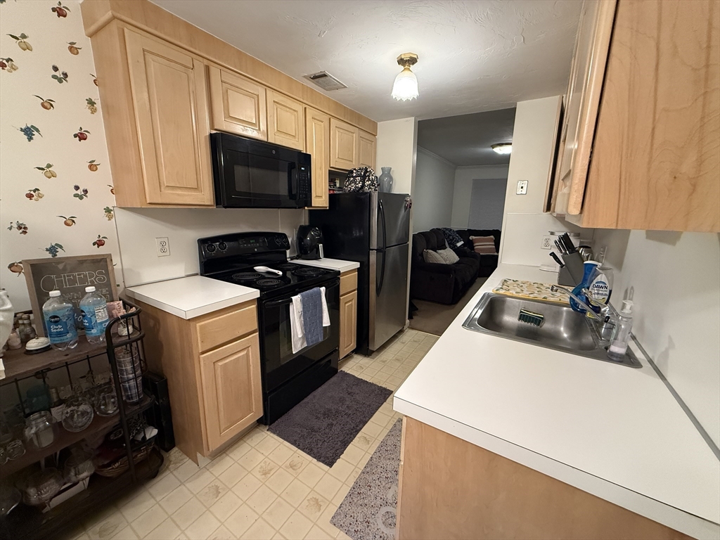 84 Walpole Street, Unit 2B Canton, MA 02021 - Photo 5 of 17