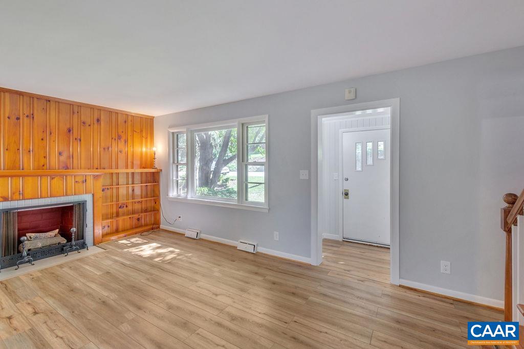 1063 Lyndhurst Road Waynesboro, VA 22980 - Photo 5 of 43 Gallery Image 5
