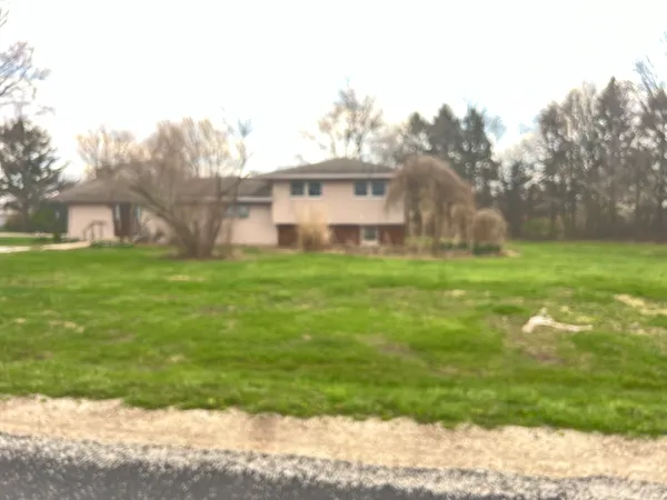 $299,900 | 2279 East 500th Road North, Paxton, IL 60957
