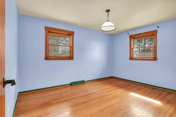 $299,900 | 2279 East 500th Road North, Paxton, IL 60957