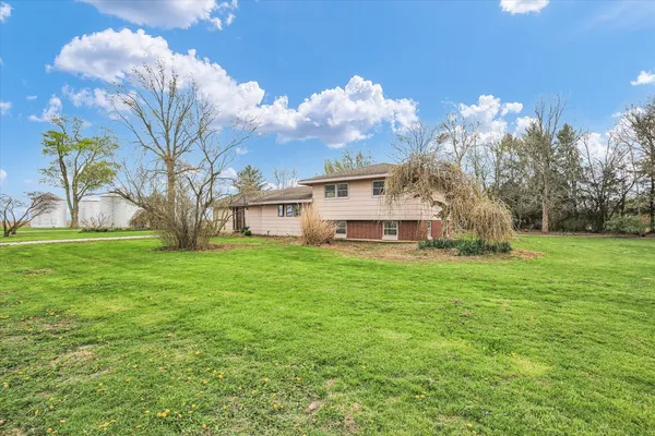 $299,900 | 2279 East 500th Road North, Paxton, IL 60957