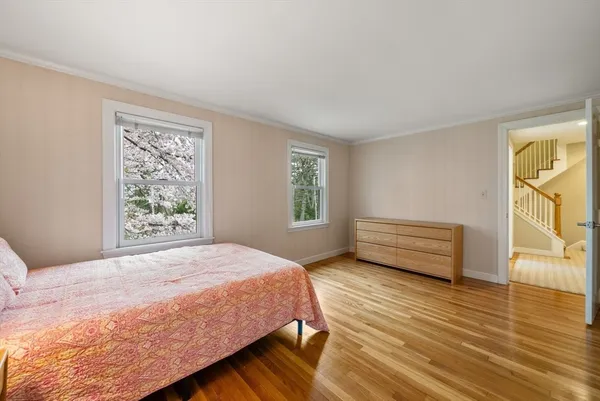 $2,325,000 | 11 Sterling Road, Wellesley, MA 02482