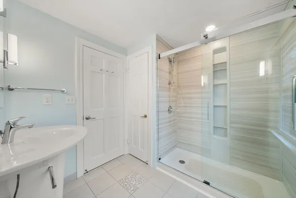 $2,325,000 | 11 Sterling Road, Wellesley, MA 02482