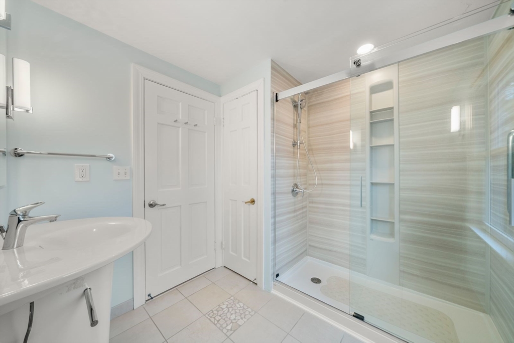 11 Sterling Road Wellesley, MA 02482 - Photo 34 of 42