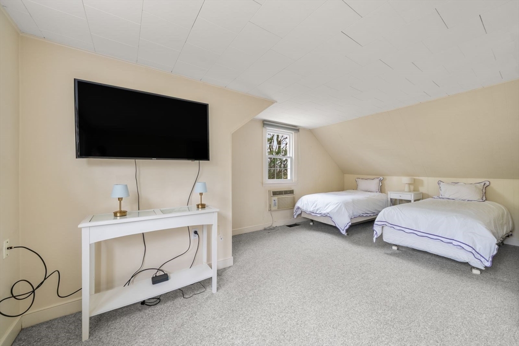 11 Sterling Road Wellesley, MA 02482 - Photo 36 of 42