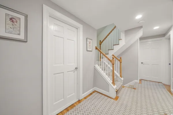 $2,325,000 | 11 Sterling Road, Wellesley, MA 02482