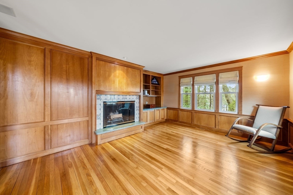 11 Sterling Road Wellesley, MA 02482 - Photo 7 of 42