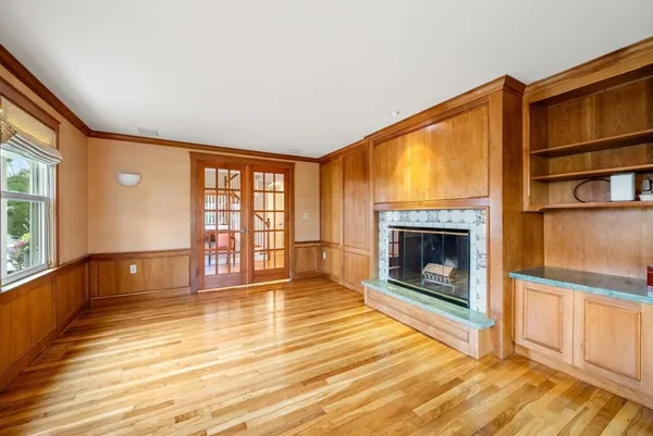 $2,325,000 | 11 Sterling Road, Wellesley, MA 02482