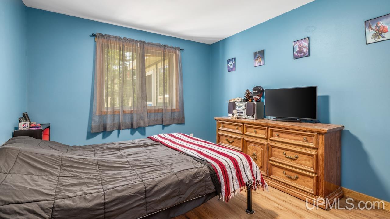 5935 Brampton 27.5 Road Gladstone, MI 49837 - Photo 19 of 45