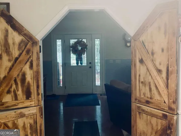 $395,000 | 290 Poplar Creek Road, Stephens, GA 30667